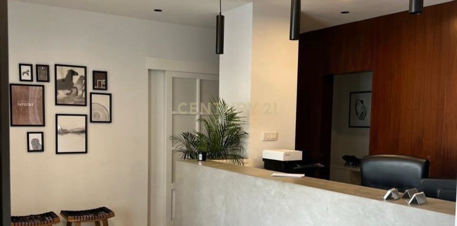 300m2 Commercial property in Limassol,  No. 54117