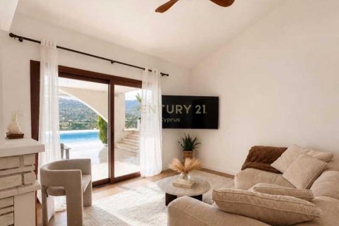 5 dormitorios Villa en Germasogeia, Limassol, No. 54980 6
