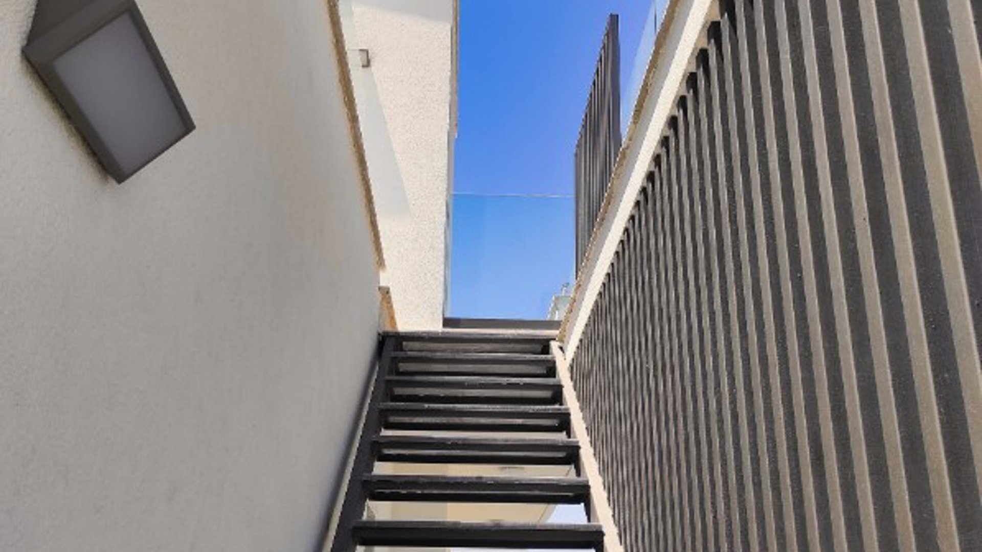 2 bedrooms Penthouse in Limassol, Cyprus No. 30175
