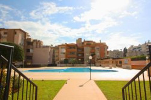 3 bedrooms Apartment in Limassol, Cyprus No. 30176