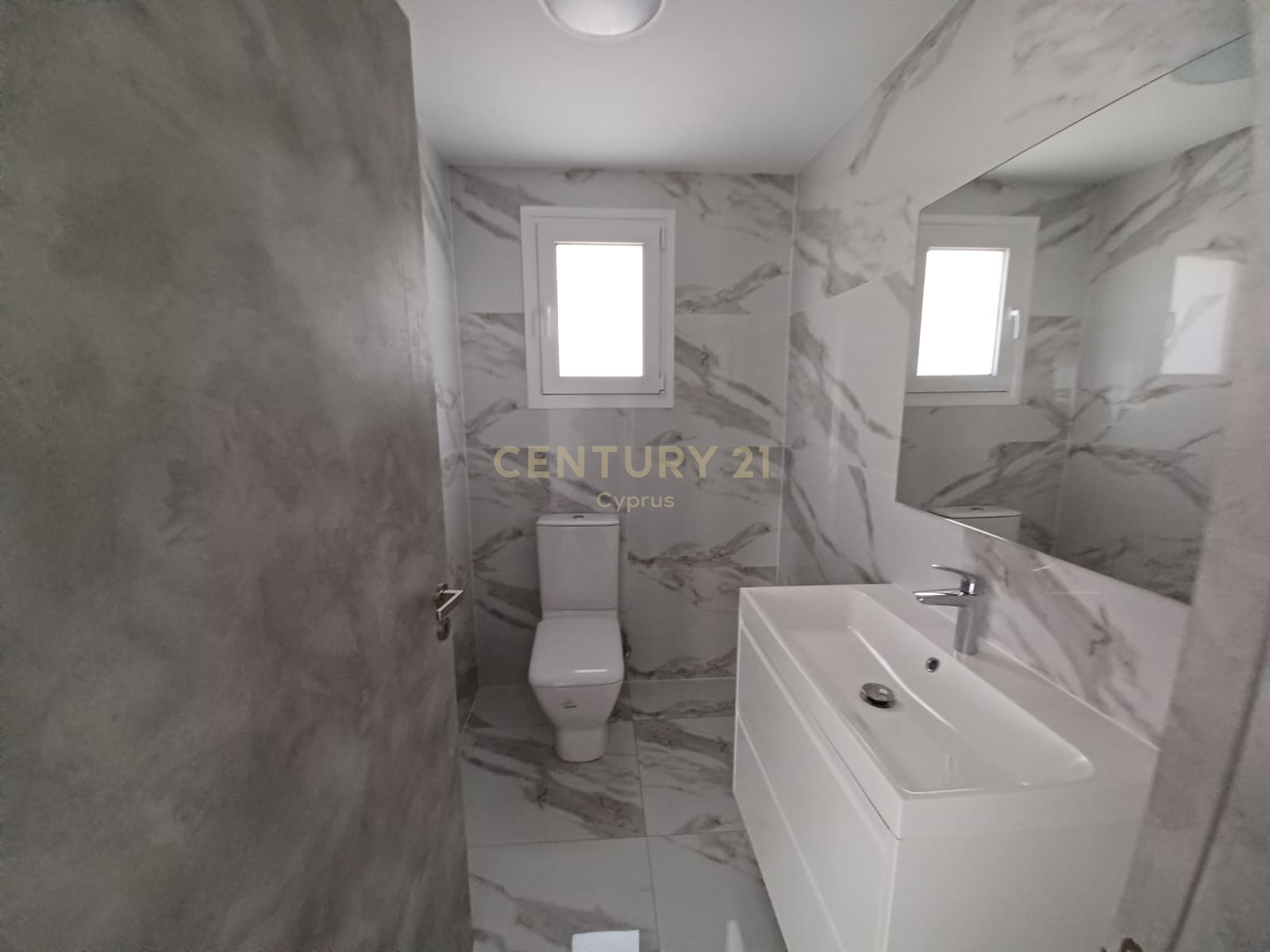 5 chambres Villa à Agios Tychonas, Limassol, Chypre No. 53381