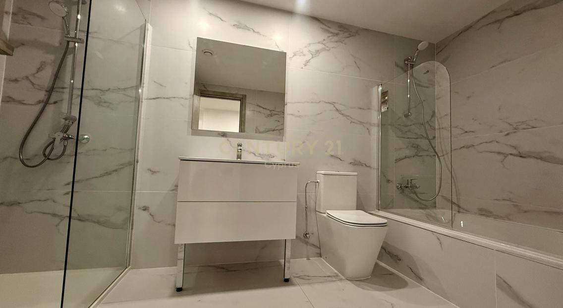 5 chambres Villa à Agios Tychonas, Limassol, Chypre No. 53381