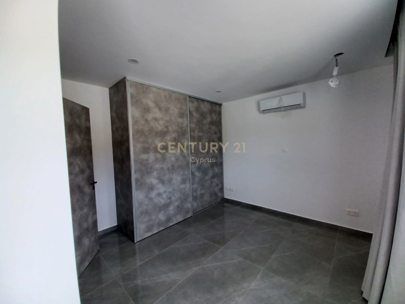 5 chambres Villa à Agios Tychonas, Limassol, Chypre No. 53381