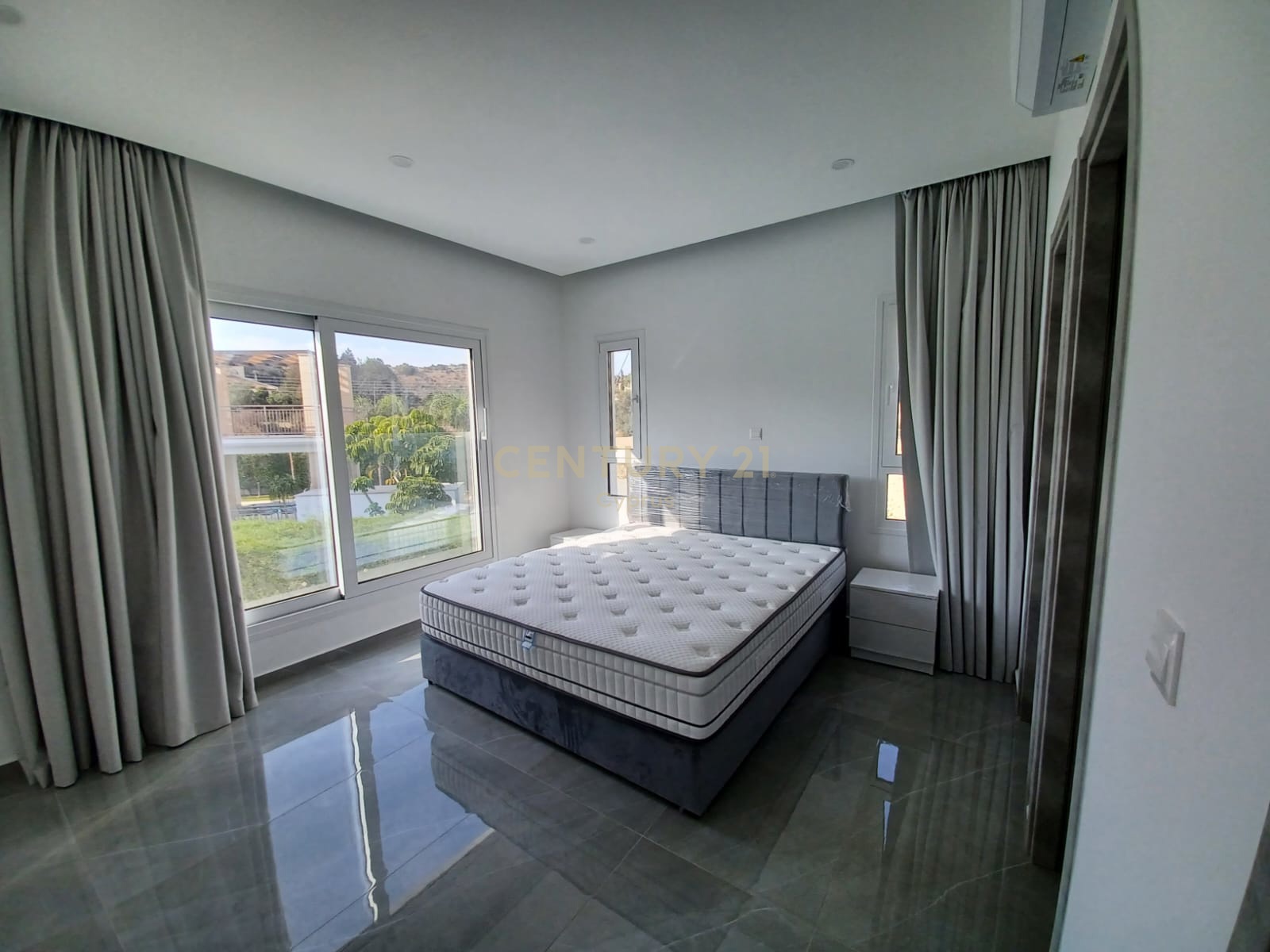 5 chambres Villa à Agios Tychonas, Limassol, Chypre No. 53381
