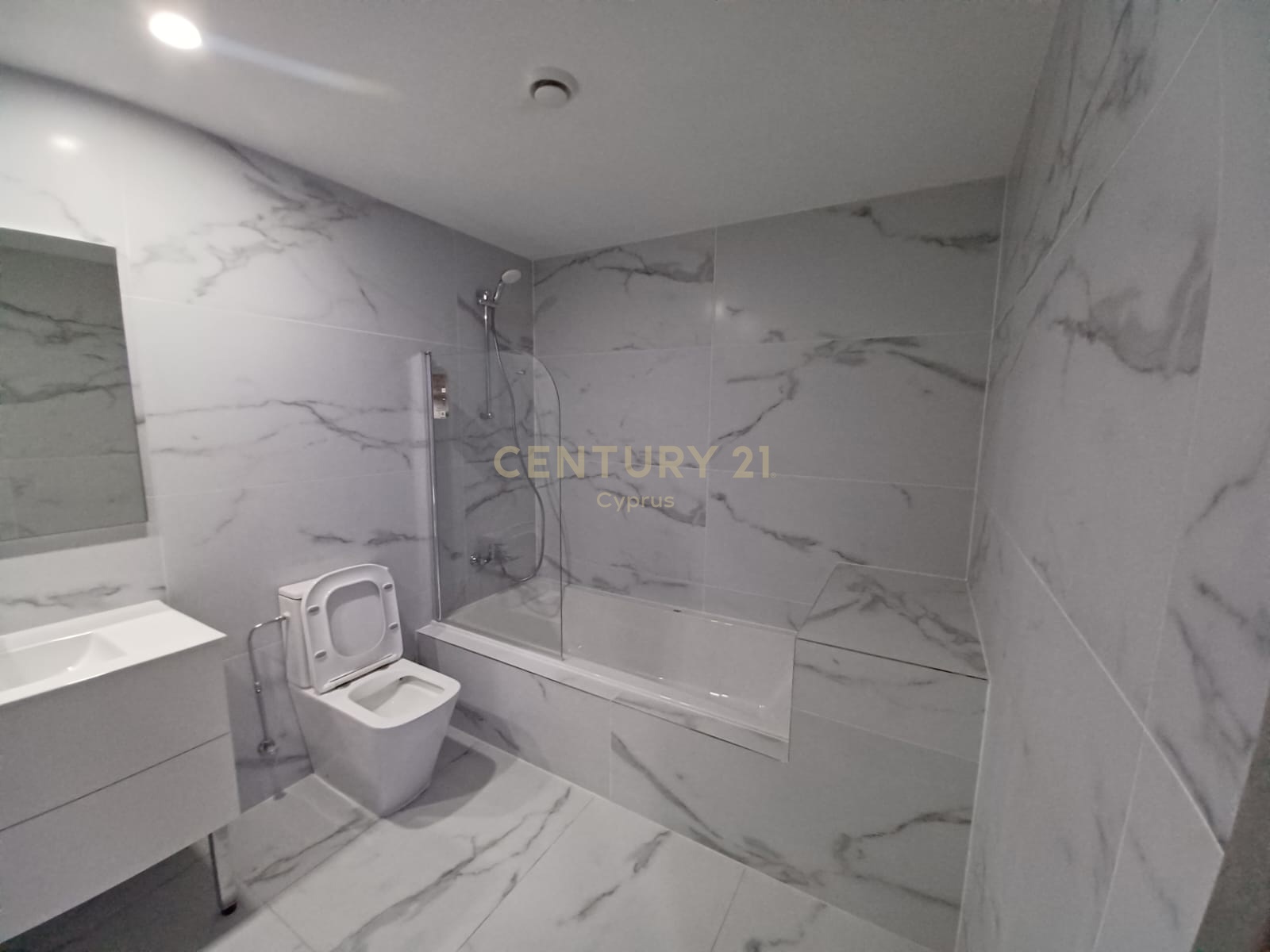 5 chambres Villa à Agios Tychonas, Limassol, Chypre No. 53381