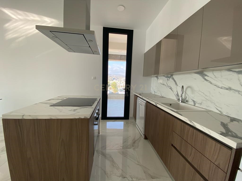 2 bedrooms Apartment in Germasogeia, Limassol, Cyprus No. 55300