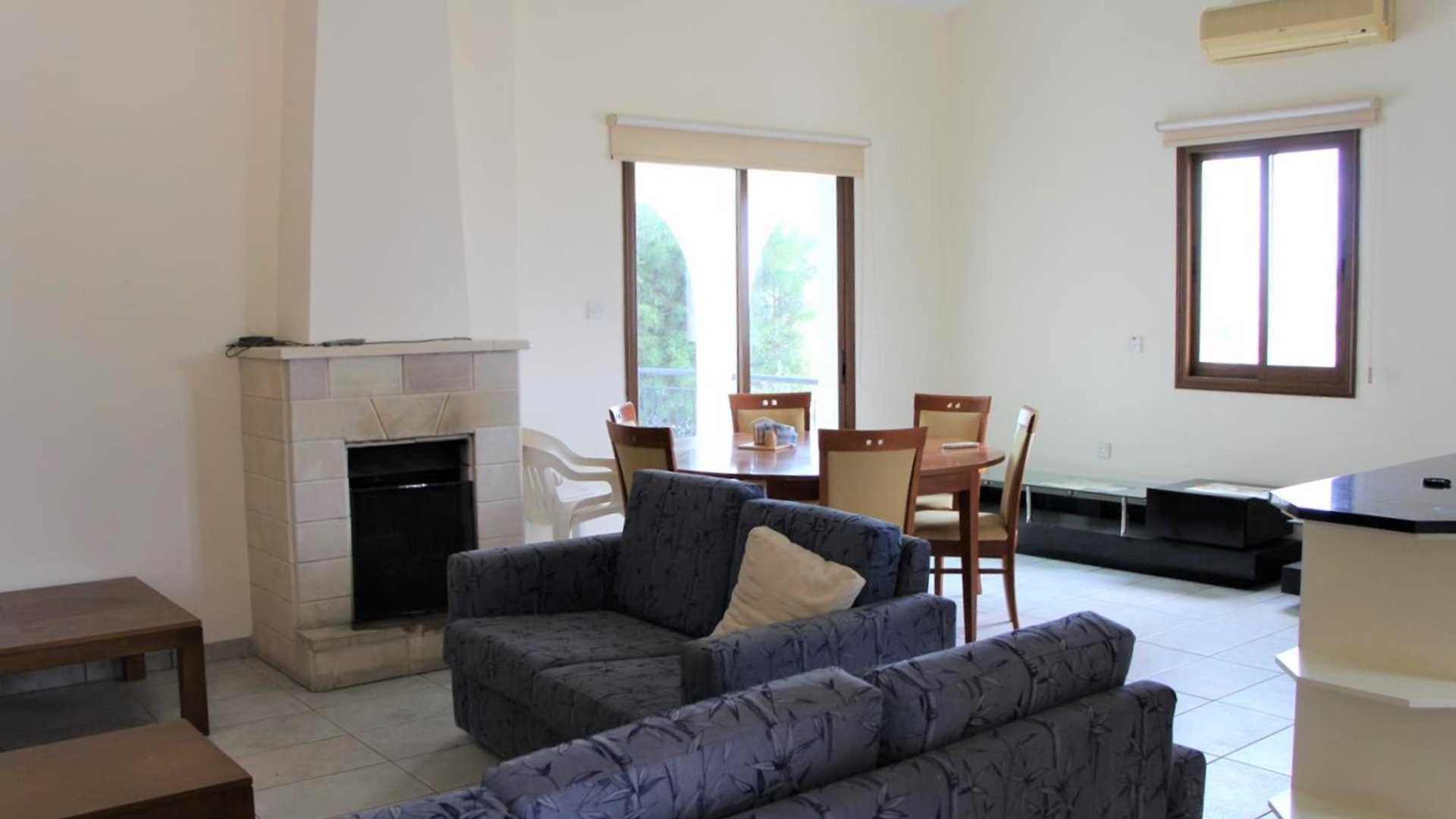 562m2 Commercial property in Polis, Paphos, Cyprus No. 28139
