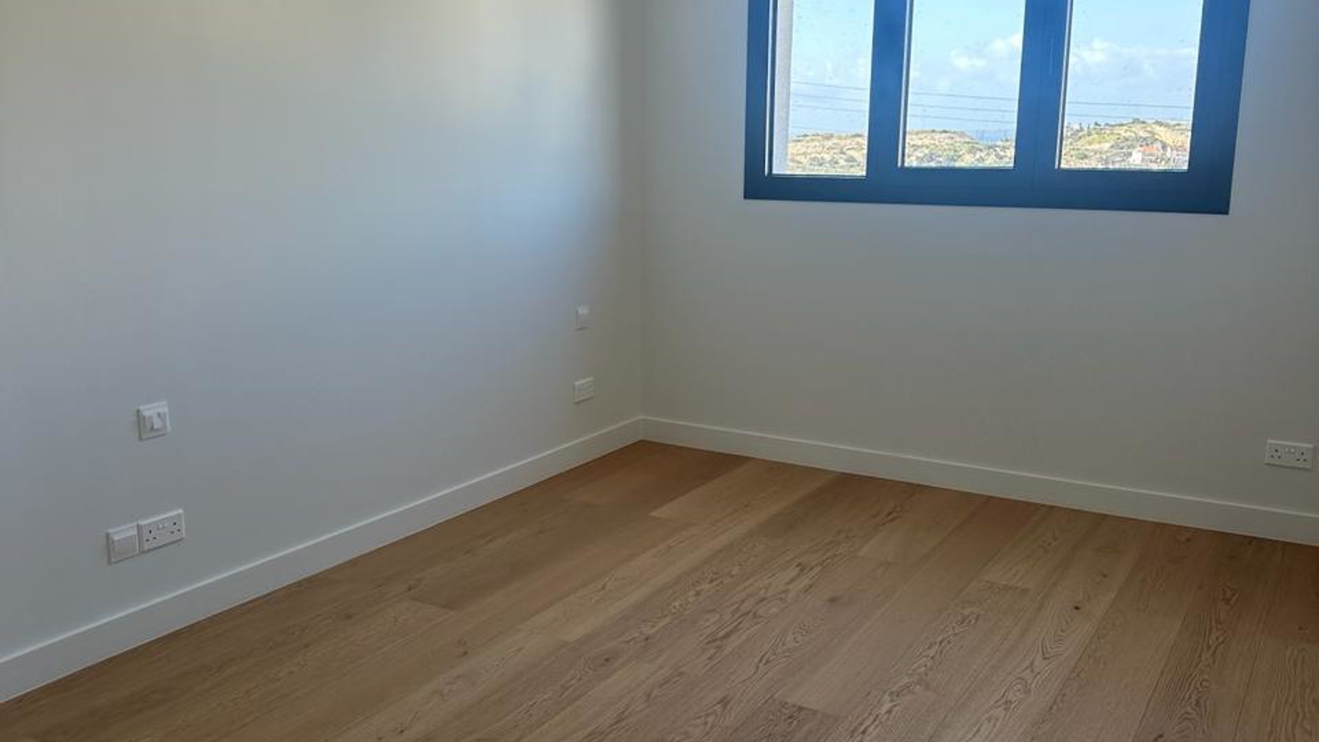 3 bedrooms Villa in Agios Tychonas, Limassol, Cyprus No. 28142