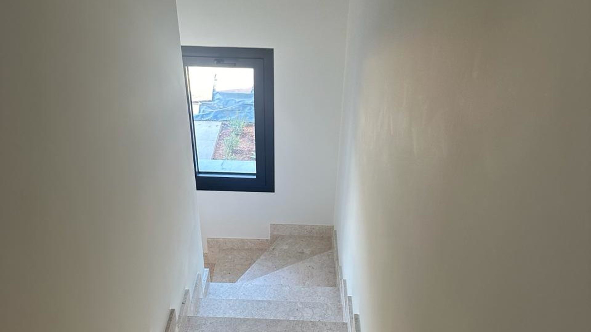 3 bedrooms Villa in Agios Tychonas, Limassol, Cyprus No. 28142