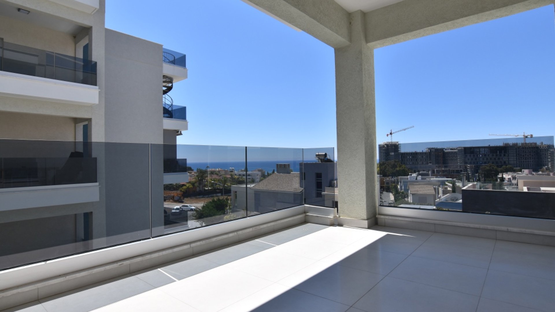 3 bedrooms Duplex in Limassol, Cyprus No. 28141