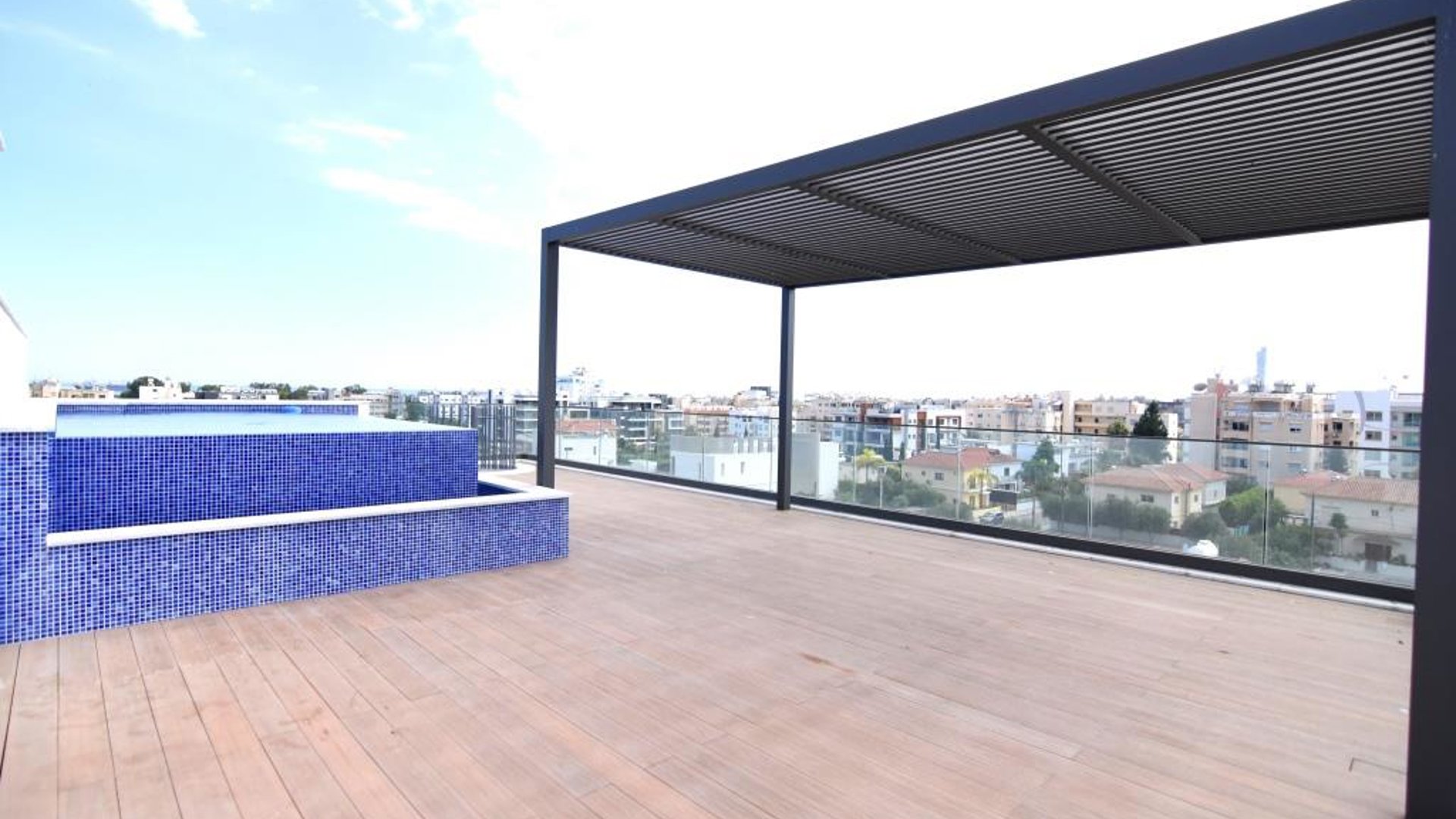 4 bedrooms Penthouse in Papas, Limassol, Cyprus No. 28138