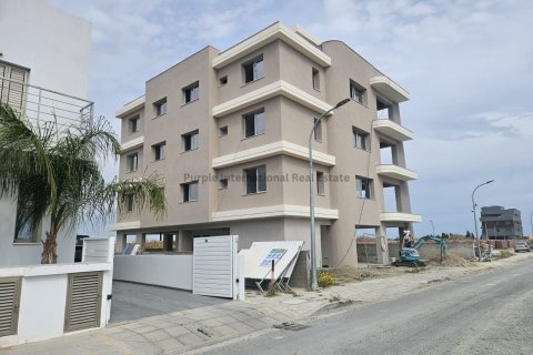2 bedrooms Apartment in Livadia, Larnaka,  No. 51984 2