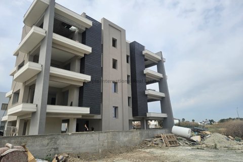 2 bedrooms Apartment in Livadia, Larnaka,  No. 51984 3