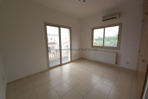 5 bedrooms Villa in Aradippou, Larnaka,  No. 51982 6
