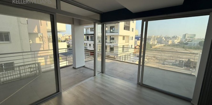 2 bedrooms Apartment in Larnaca, Larnaka,  No. 39776