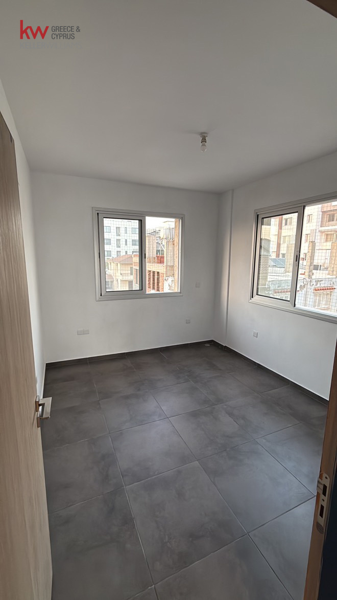 Квартира с 2 спальнями в Ларнака, Кипр № 39776