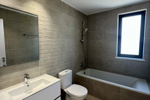 2 bedrooms Apartment in Larnaca, Larnaka, No. 39775 15