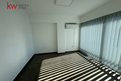 3 habitaciones Oficina en Larnaca, Larnaka,  No. 39778 7