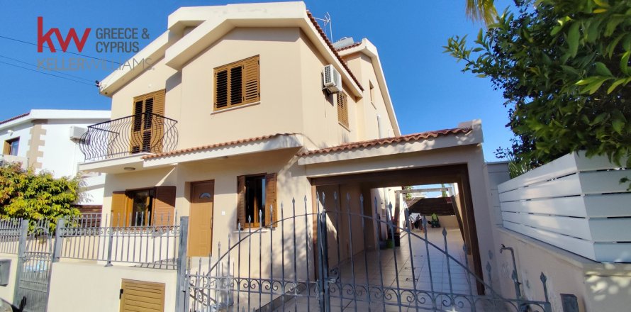 4 chambres Maison de Ville à Lakatamia, Nicosia,  No. 51254