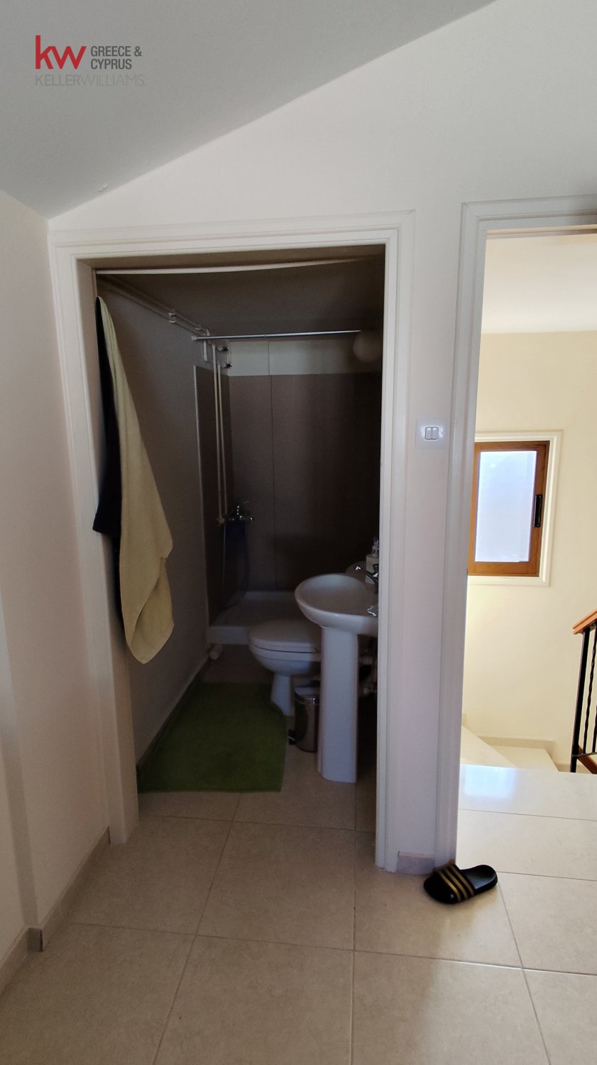 Таунхаус с 4 спальнями в Лакатамия, Никосия, Кипр № 51254