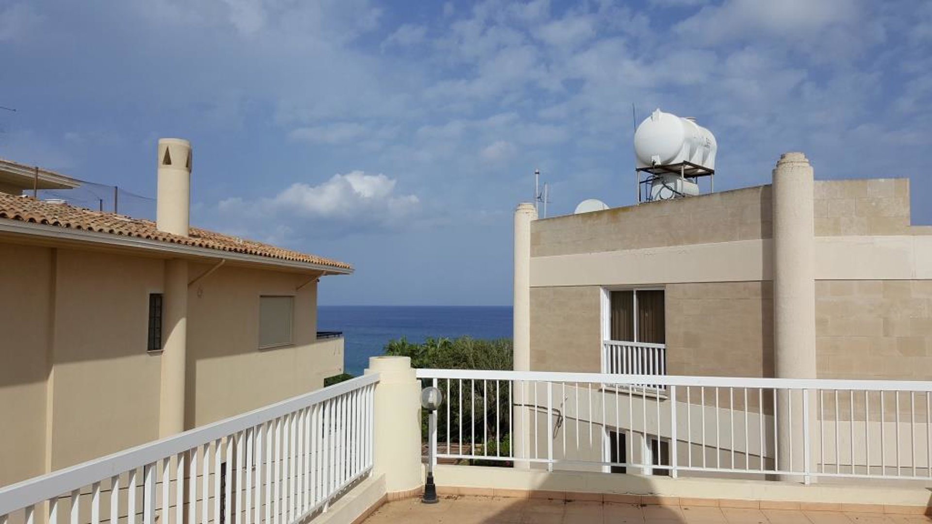 5 bedrooms Villa in Pernera, Ammochostos, Cyprus No. 25683