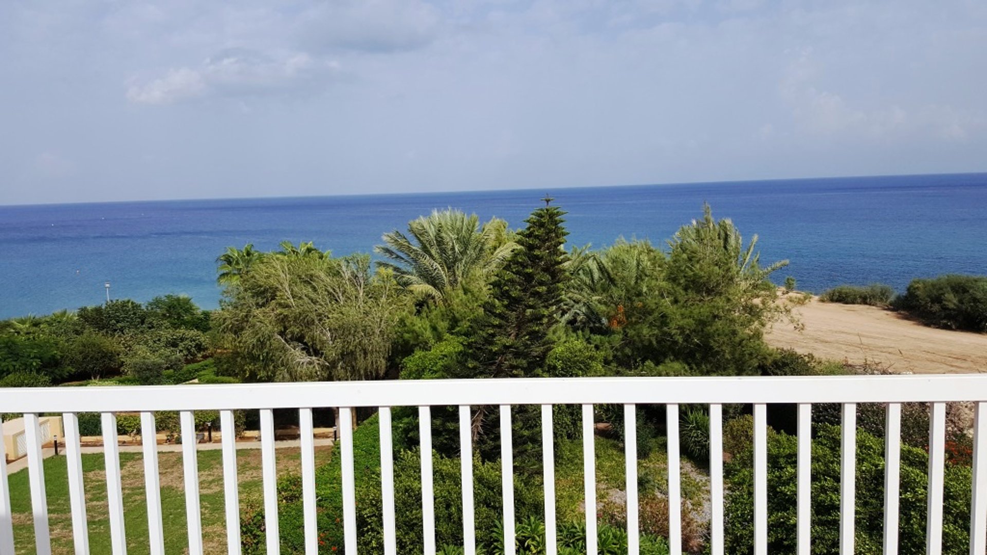5 bedrooms Villa in Pernera, Ammochostos, Cyprus No. 25683
