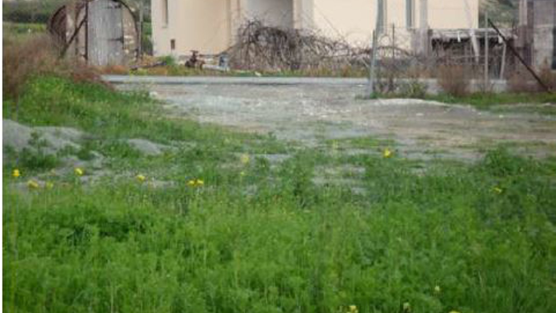1673m2 Terrain à Pissouri, Limassol, Chypre No. 25687