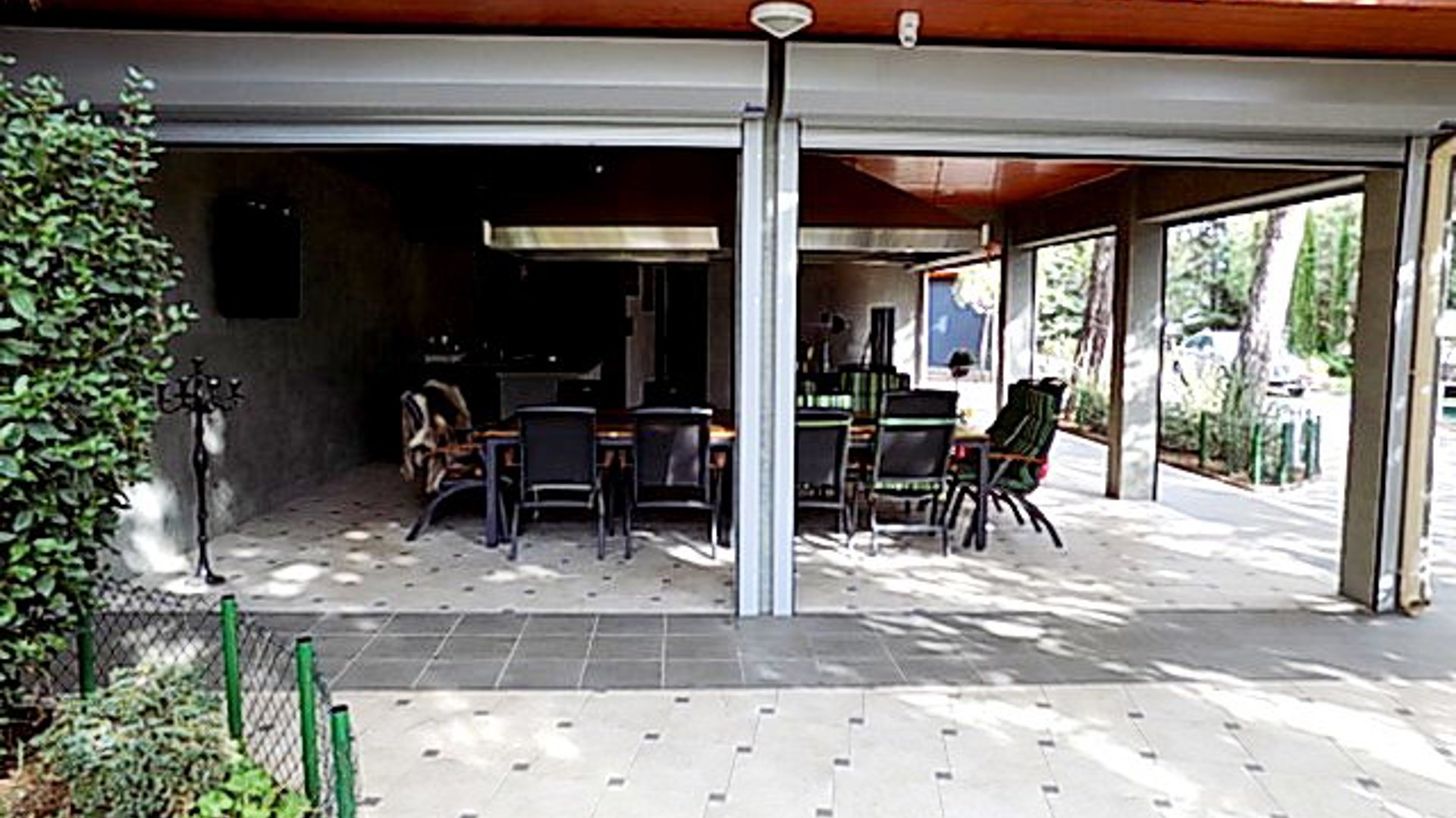 4 bedrooms Villa in Moniatis, Limassol, Cyprus No. 25684