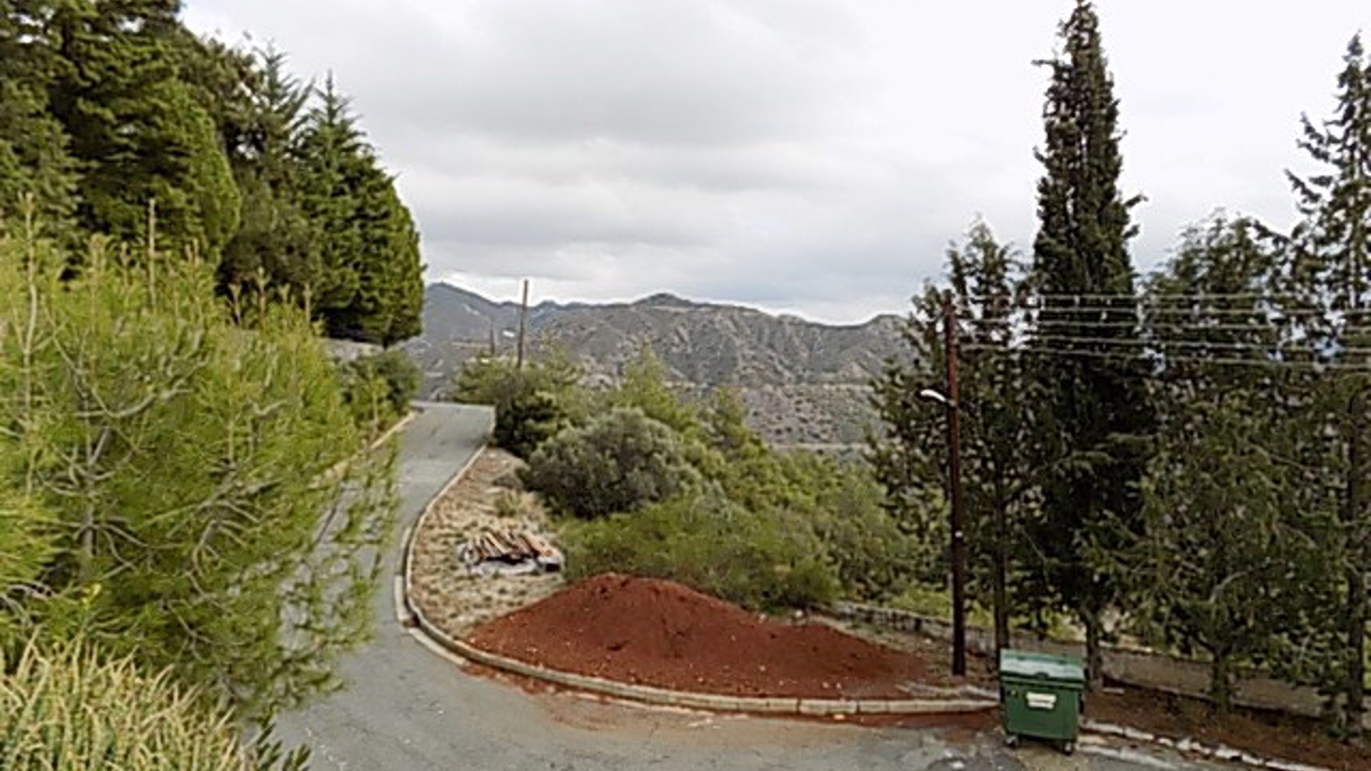 4 bedrooms Villa in Moniatis, Limassol, Cyprus No. 25684