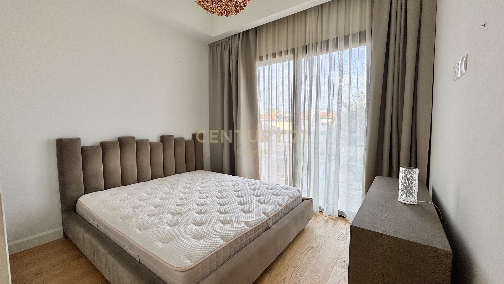4 bedrooms Apartment in Germasogeia, Limassol, Cyprus No. 55626