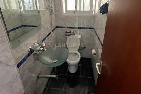 3 dormitorios Villa en Germasogeia, Limassol,  No. 55627 5
