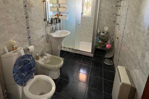 3 dormitorios Villa en Germasogeia, Limassol,  No. 55627 7