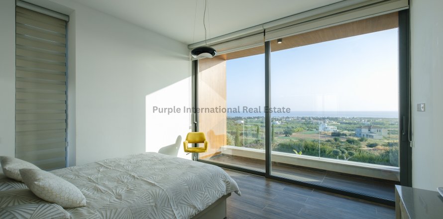 8 bedrooms Villa in Pegeia, Paphos,  No. 9625