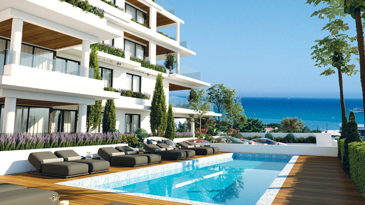 Roy Terraces - Plus 21 en Larnaca, Larnaka, Chipre No. 7189