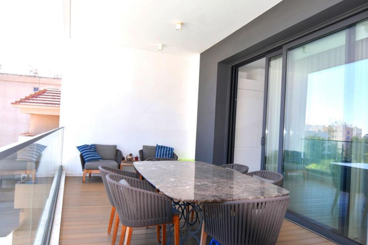Coastal Park Residence in Limassol, Cyprus No. 7138