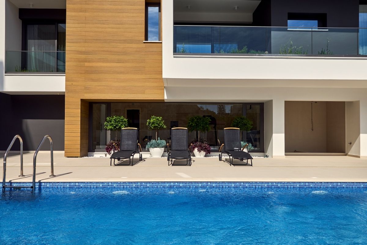 Coastal Park Residence in Limassol, Cyprus No. 7138