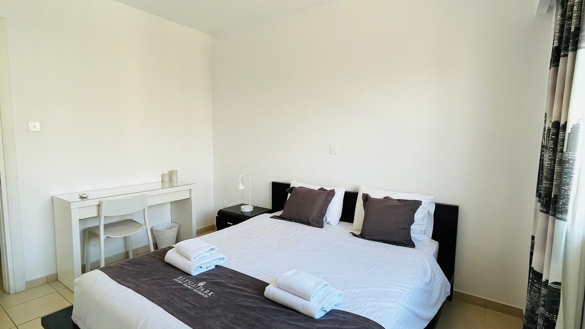 2 bedrooms Apartment in Paphos, Cyprus No. 27075