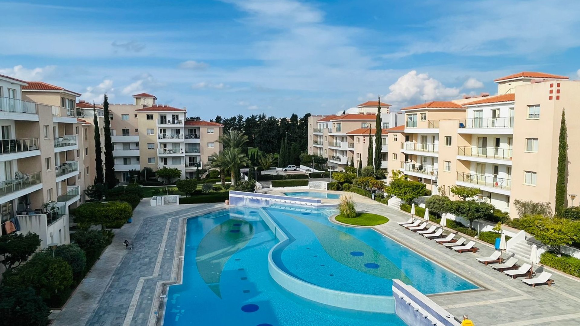 2 bedrooms Apartment in Paphos, Cyprus No. 27075