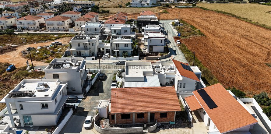 3 bedrooms Villa in Frenaros, Ammochostos,  No. 51152