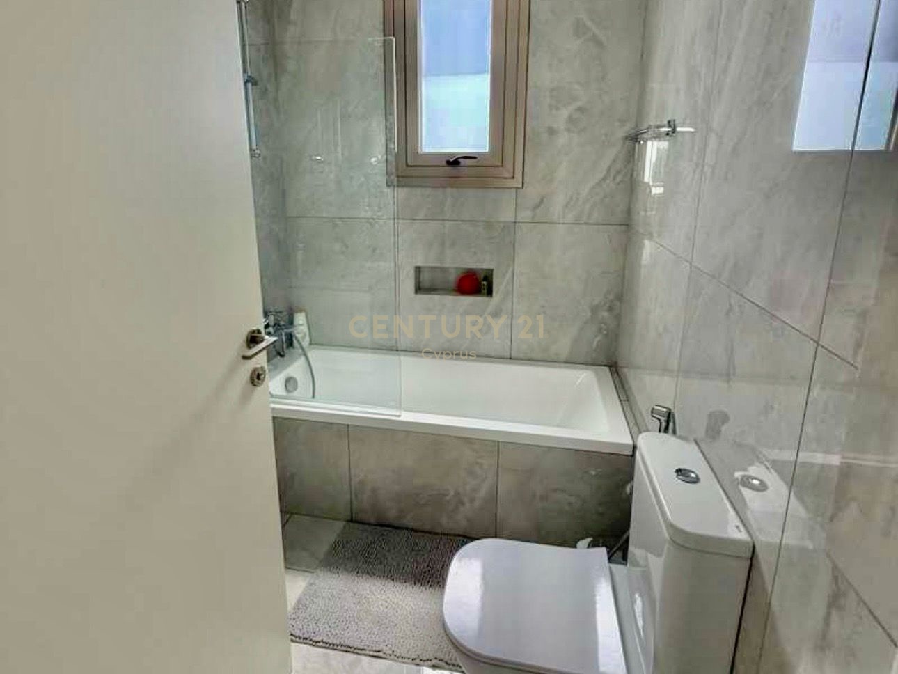 3 bedrooms Penthouse in Germasogeia, Limassol, Cyprus No. 55180