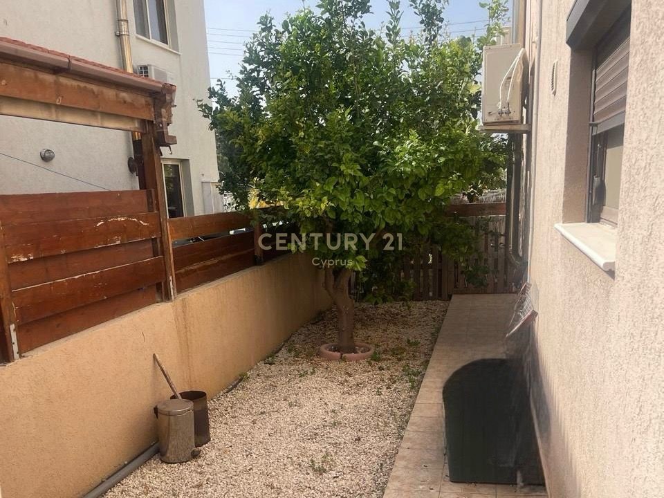 3 bedrooms Villa in Kolossi, Limassol, Cyprus No. 55183