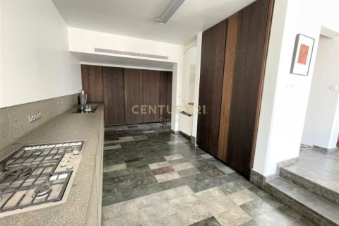 5 dormitorios Villa en Limassol,  No. 55182 5