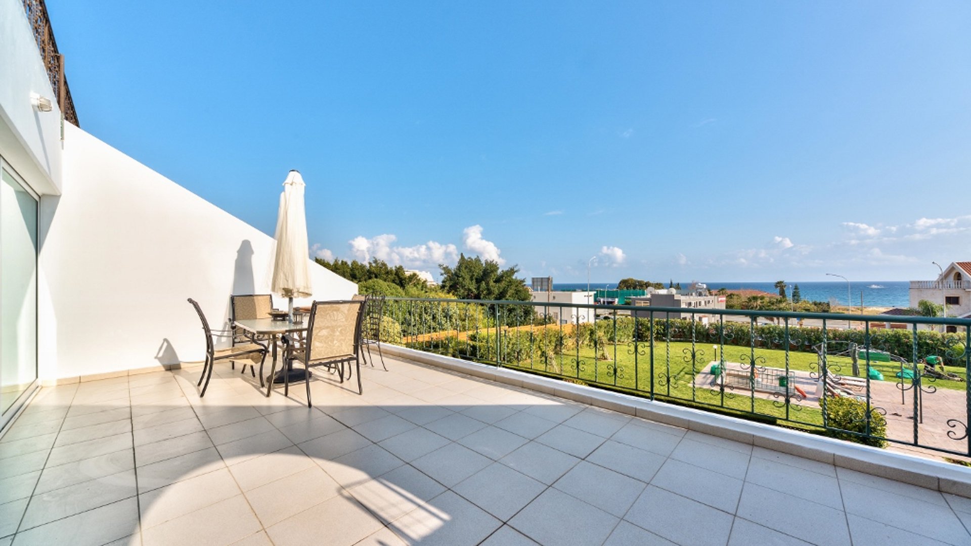 2 bedrooms Apartment in Limassol, Cyprus No. 31747