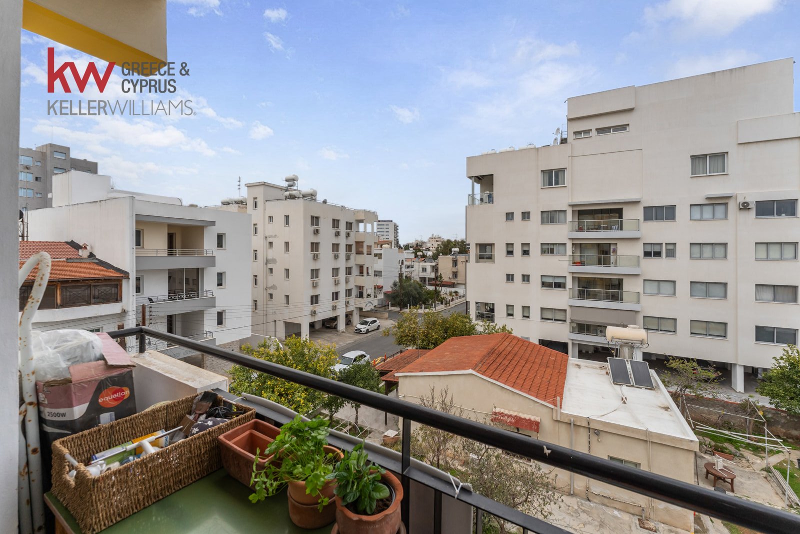 2 bedrooms Apartment in Larnaca, Larnaka, Cyprus No. 39740