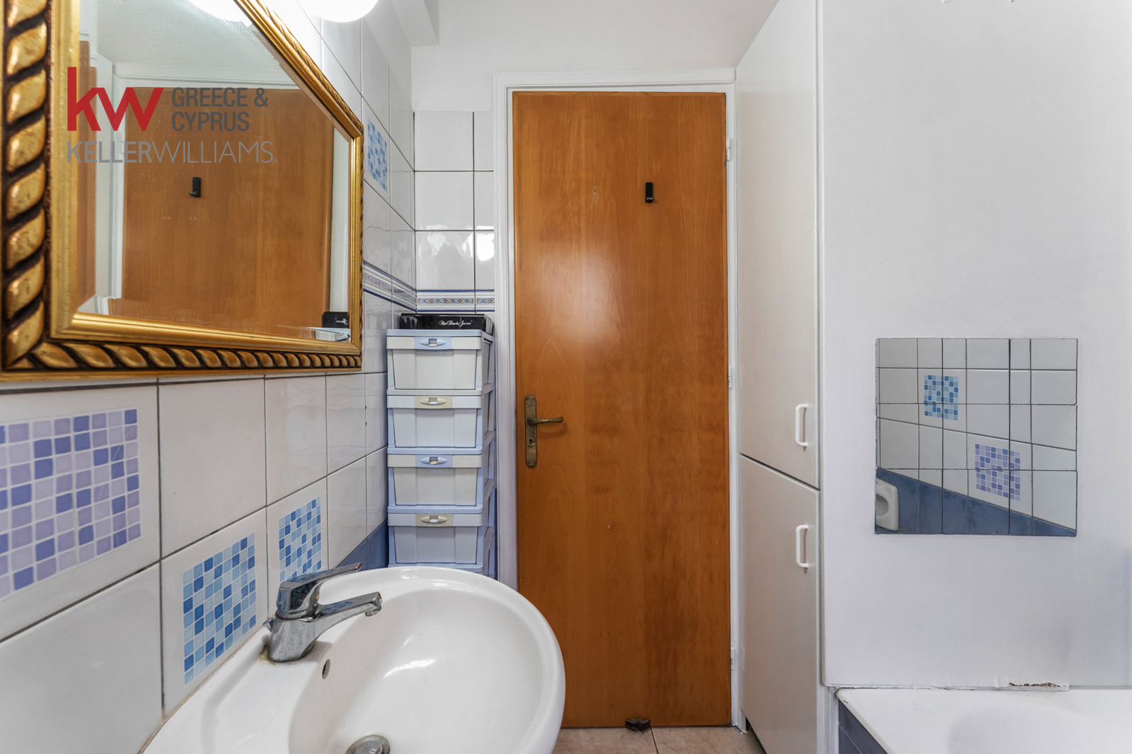 2 bedrooms Apartment in Larnaca, Larnaka, Cyprus No. 39740
