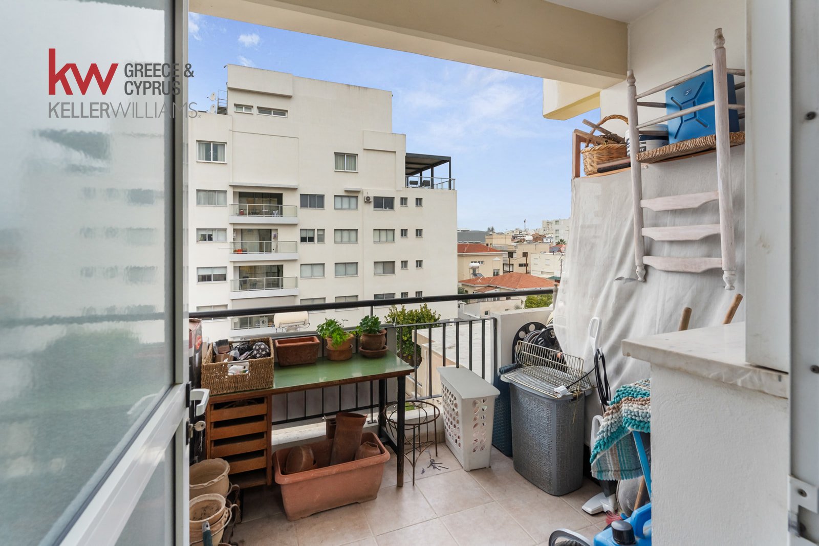 2 bedrooms Apartment in Larnaca, Larnaka, Cyprus No. 39740