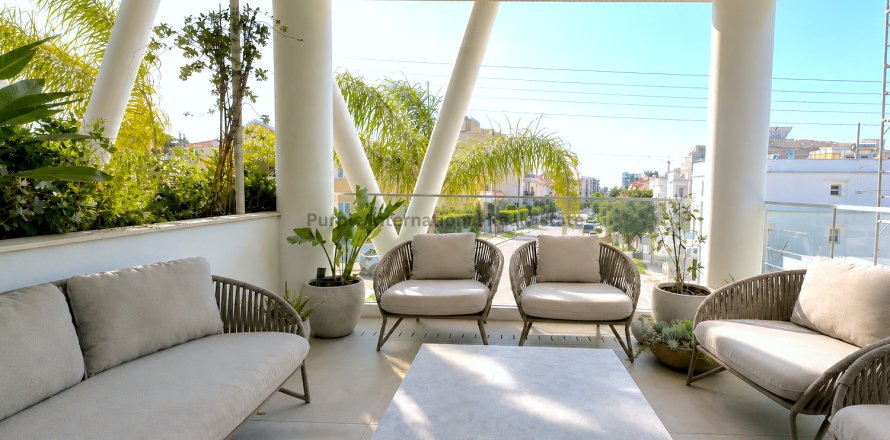 2 bedrooms Apartment in Agios Athanasios, Limassol, No. 56629