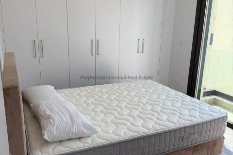 3 bedrooms Apartment in Limassol,  No. 56628 11