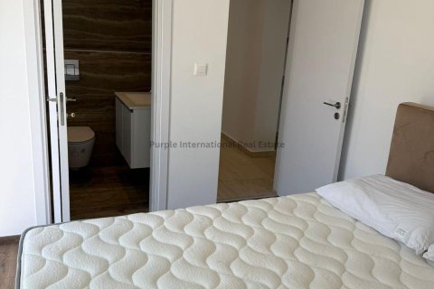 3 bedrooms Apartment in Limassol,  No. 56628 12