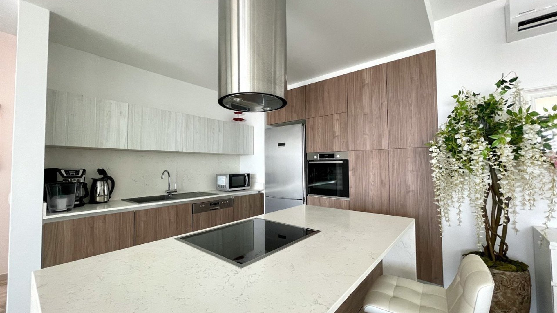 3 bedrooms Apartment in Agios Athanasios, Limassol, Cyprus No. 26725